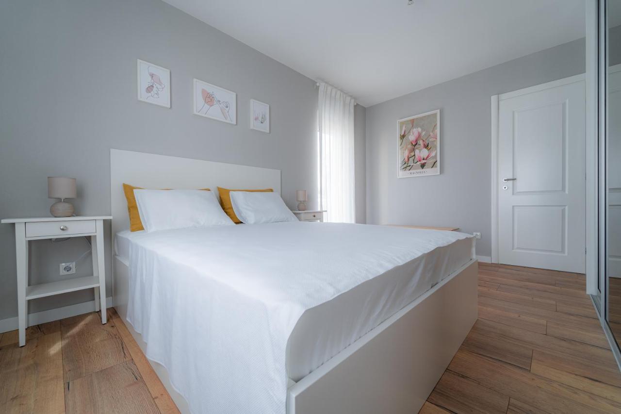 Luxury Apartment Laluna Kamen Eksteriør bilde